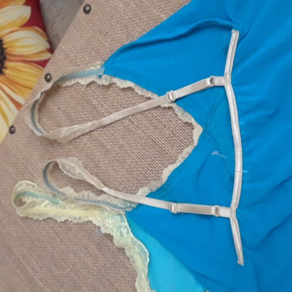 Old.navy lace camisole. New size M - Picture 4 of 4